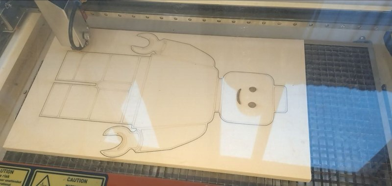 blokmannetje in de lasercutter